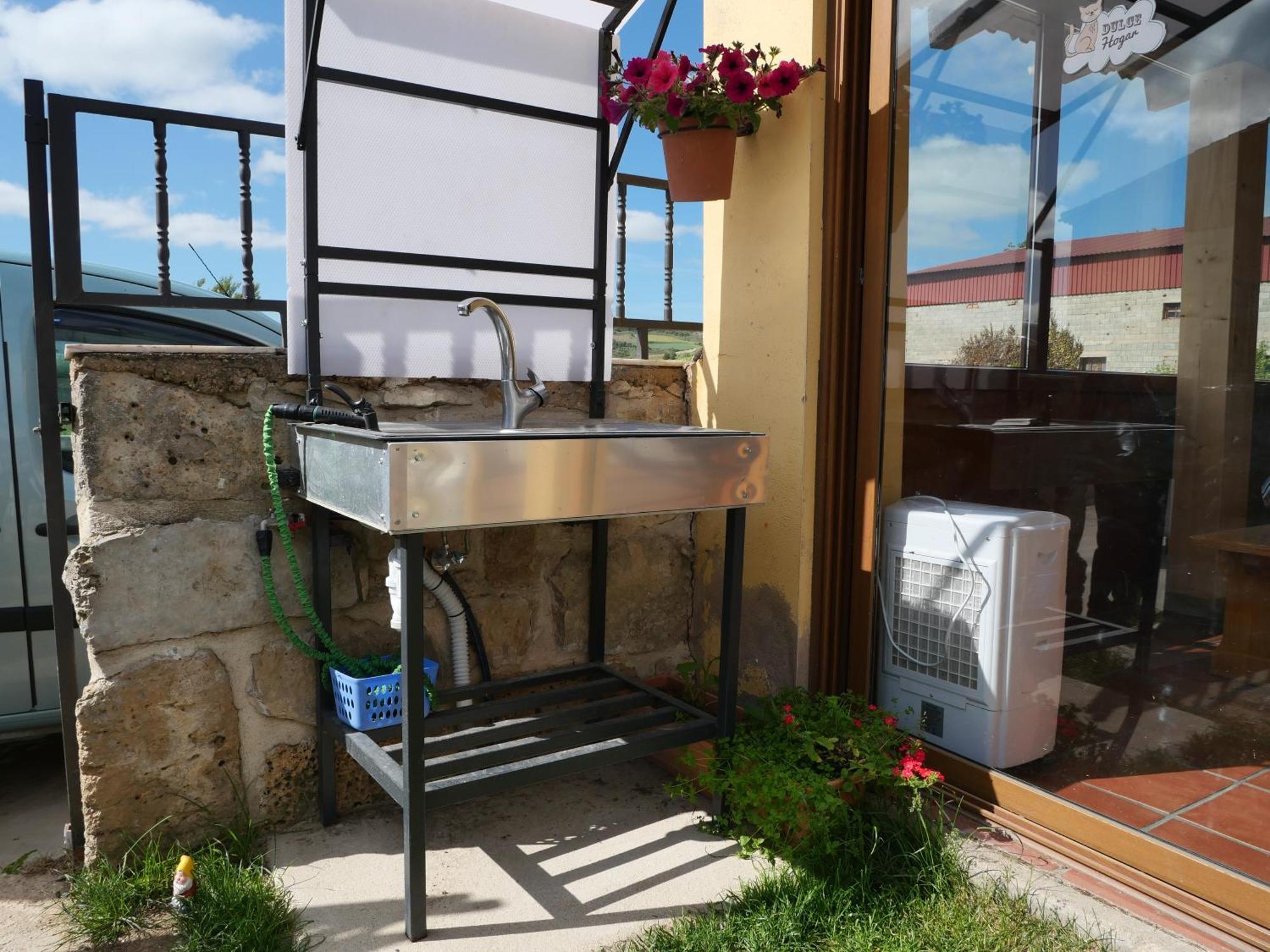 Albergue El Alfar/Pilgrim Hostel Hornillos del Camino Dış mekan fotoğraf
