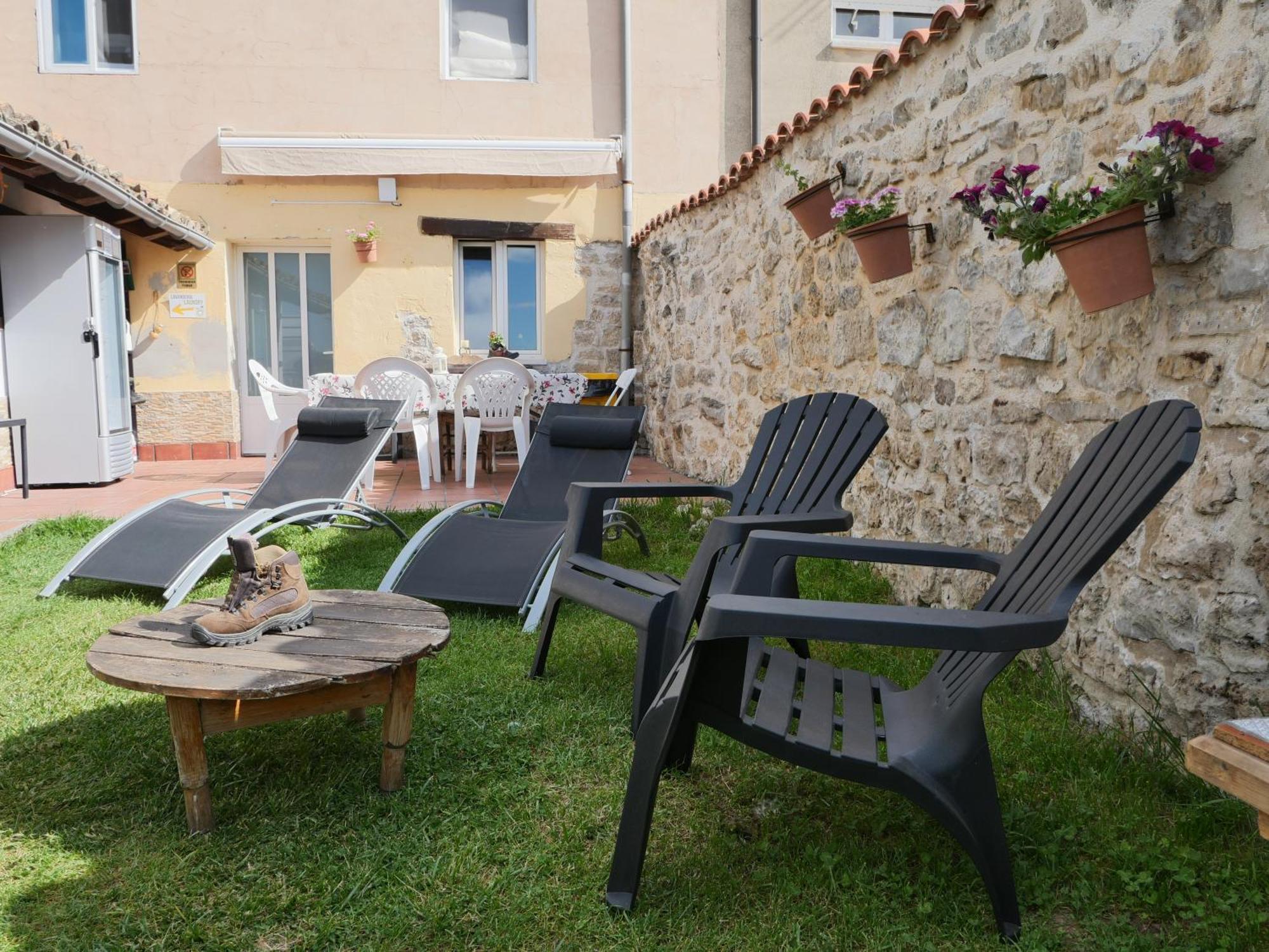 Albergue El Alfar/Pilgrim Hostel Hornillos del Camino Dış mekan fotoğraf